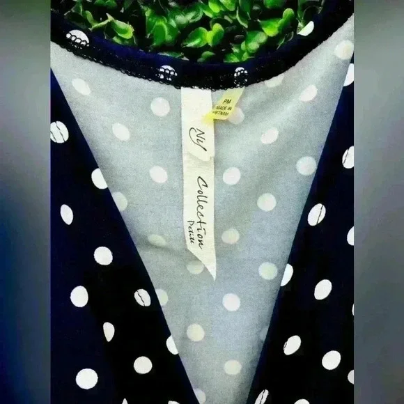 NY PETITE COLLECTION, DARK BLUE POLKA DOT JUMPSUITS Size M. - Picture 4 of 5
